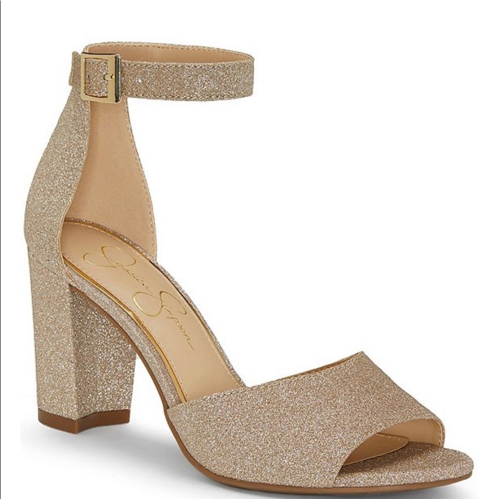 Jessica Simpson Ankle strap gold shoes. Size 7.5M